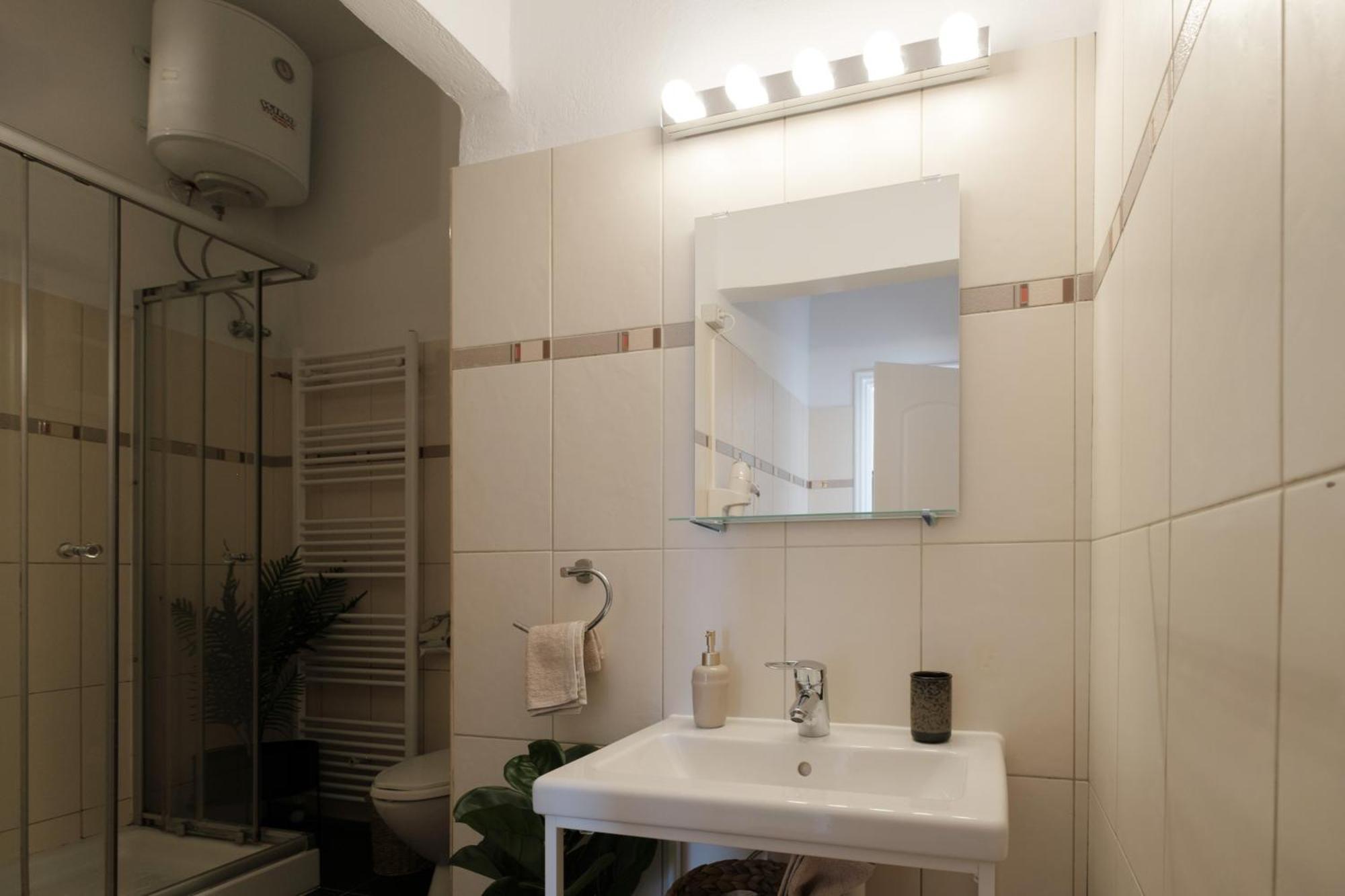 Apartament By Konnect, *